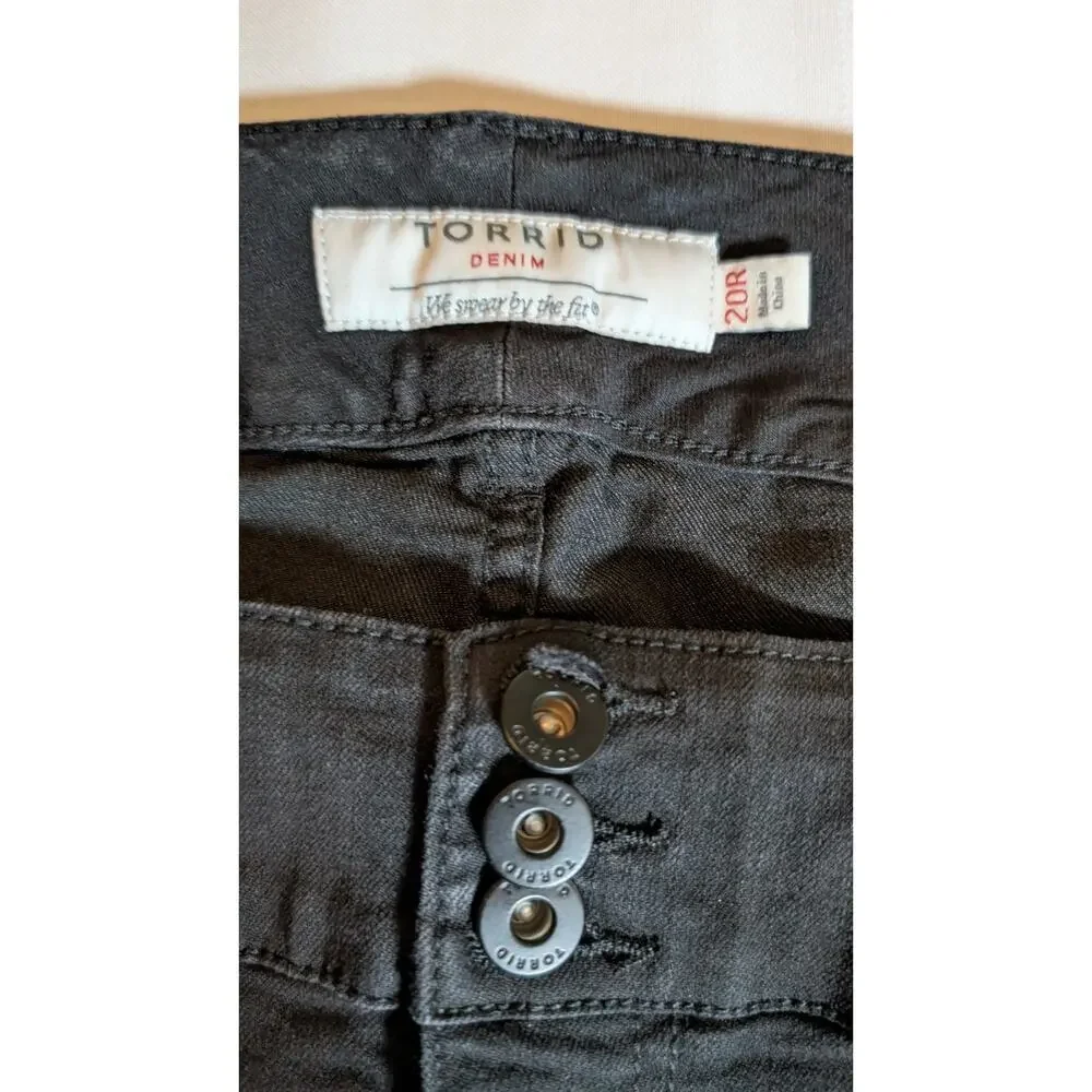 Torrid Black Denim Embroidered Rose Flower Power Stretch Denim Jegging Size 20R - Picture 5 of 10